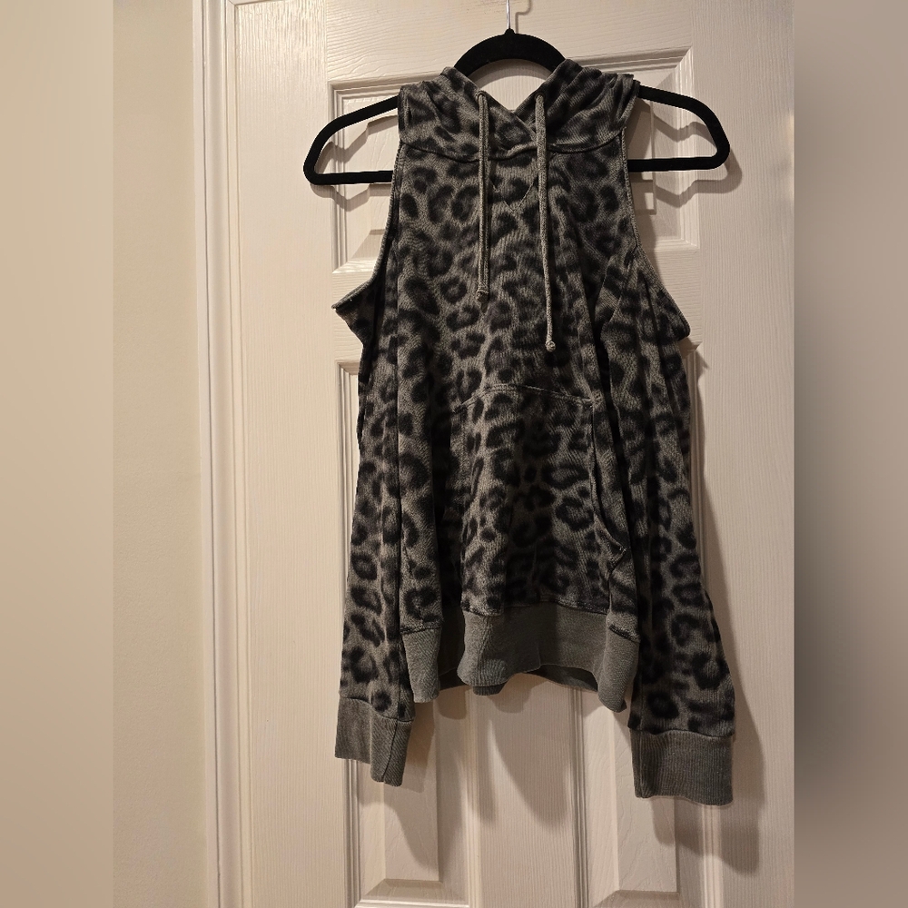 Gray Leopard Print Cold Shoulder Hoodie